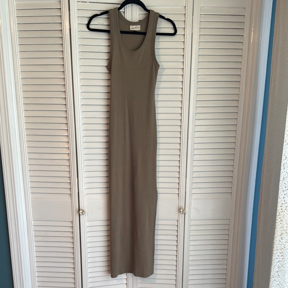 Elegant Tan ribbed Sleeveless Maxi Dress